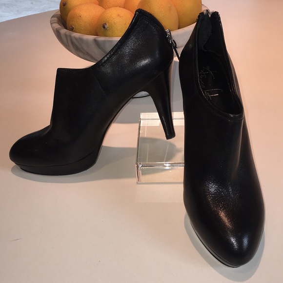 Franco Sarto Shoes - Franco Sarto low cut black booties